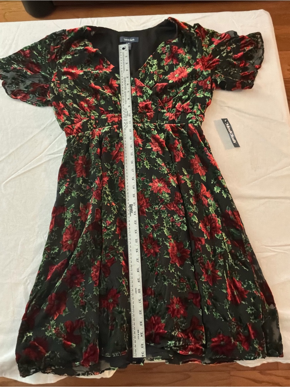 ******* ModCloth Black Velvet Floral Mini Dress - Red & Green Holiday b6 ******* - Picture 3 of 5
